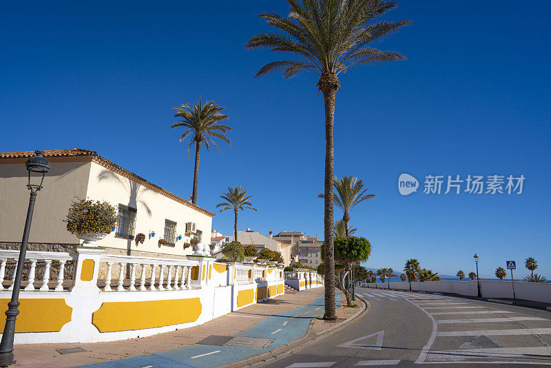 在Ma附近的Malaga的Costa del sol, Estepona海滩住宅的正面